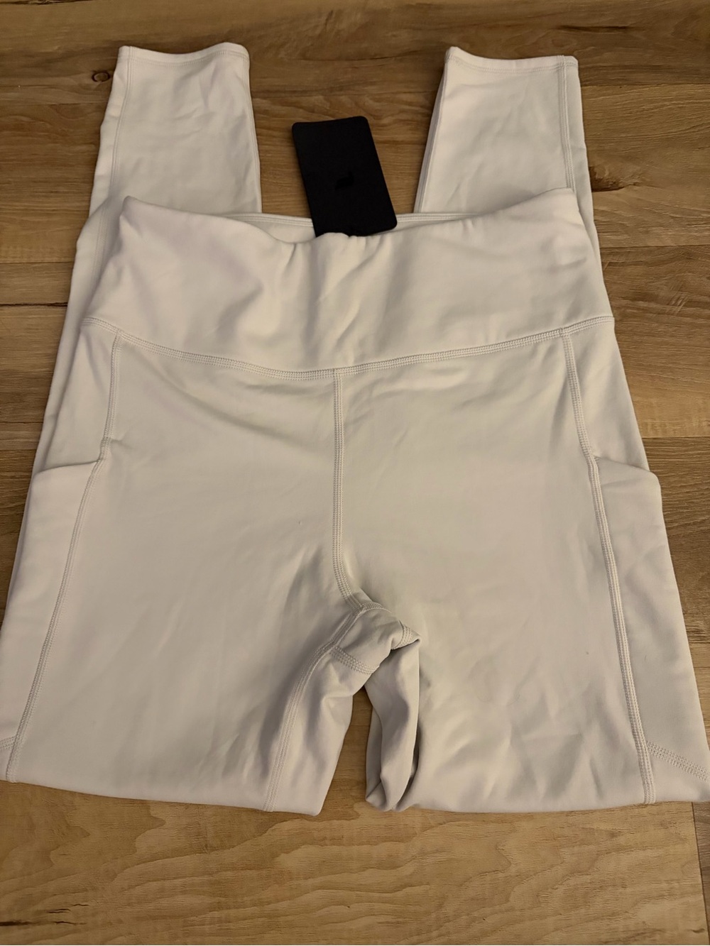 NWT Fabletics Cold Weather High-Waisted Pocket Leggings Size L Super Soft